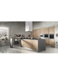 CUCINA CON BANCONE E PENISOLA