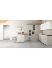 CUCINA CON ANTE AVENA E BIANCHE