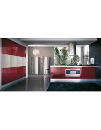 CUCINA A DUE PARETI ANTE AMARANTO E ALLUMINIO