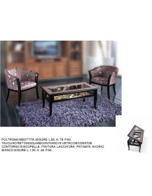 POLTRONE IMBOTTITA E TAVOLINO RETTANGOLARE