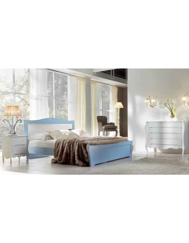 CAMERA MATRIMONIALE CON LETTO AZZURRO IMBOTTITO