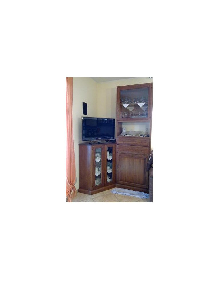 MOBILE AD ANGOLO PORTA TV