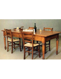 TAVOLO RETTANGOLARE CON GAMBE TORNITE