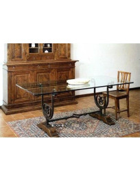 TAVOLO CONCRISTALLO E GAMBE IN FERRO BATTUTO