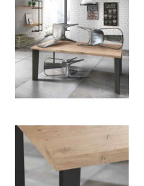 TAVOLO CON PLANCIA IN LEGNO E GAMBE IN ALLUMINIO