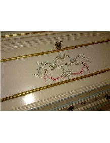 PARTICOLARE TROUMO LUIGI XVI LACCATO