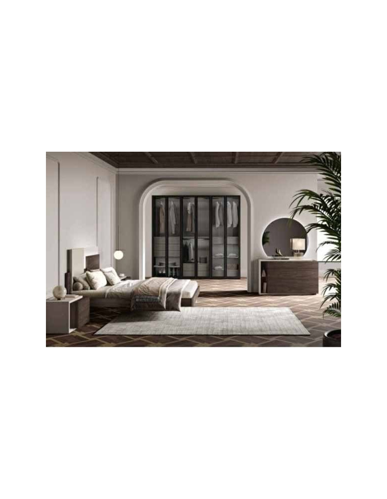 CAMERA CON ARMADIO A VETRI