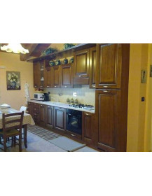 CUCINA SU MISURA IN CASTAGNO