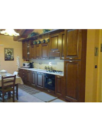 CUCINA SU MISURA IN CASTAGNO