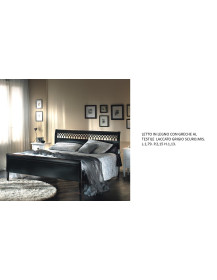 LETTO IN LEGNO CON GRECHE AL TESTILE