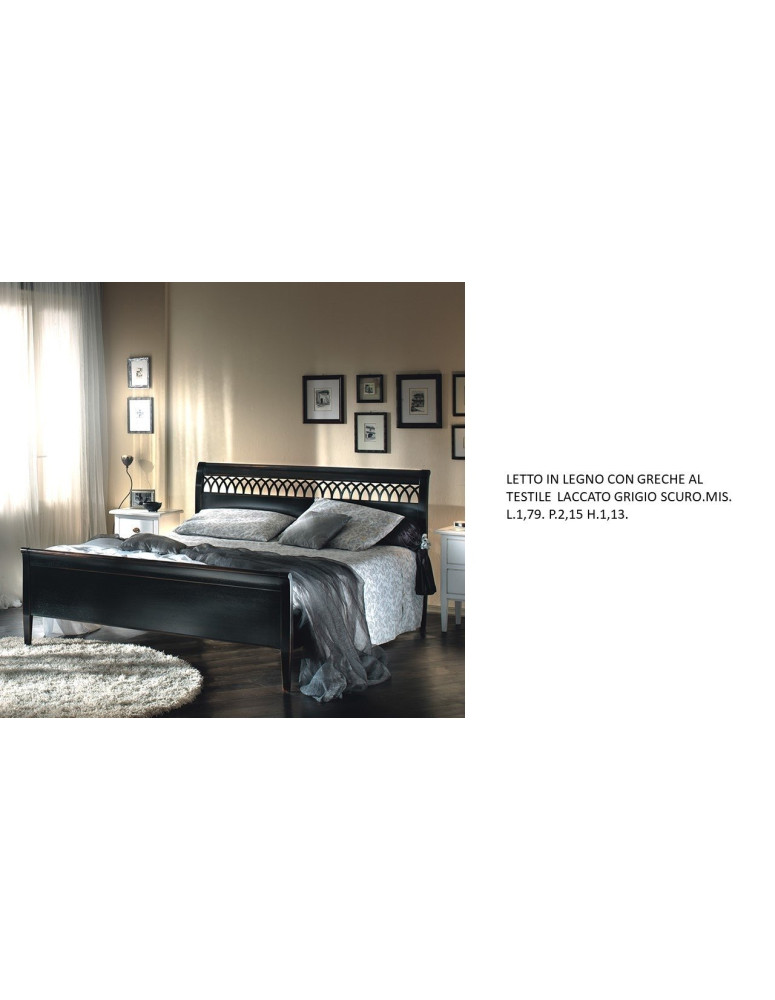LETTO IN LEGNO CON GRECHE AL TESTILE