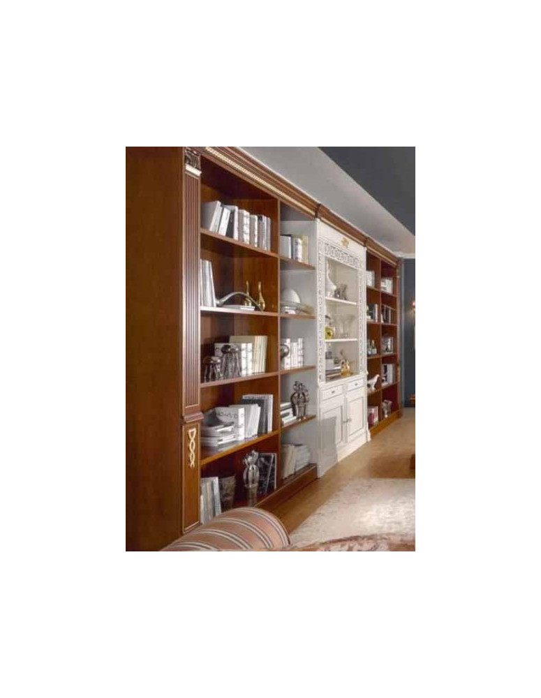 BOISERY A LIBRERIA IN LEGNO PATINATA E VERNICIATA  CON DECORI DORATI CON LIBRERIA CENTRALE LACCATA. LATO SX