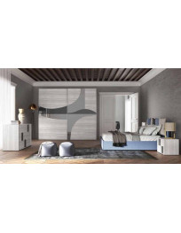 CAMERA CON ARMADIO DUE ANTE SCORREVOLE E LETTO IMBOTTITO